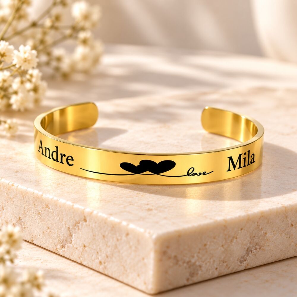 Liefdes armband met namen Titanium graveren en hartjes