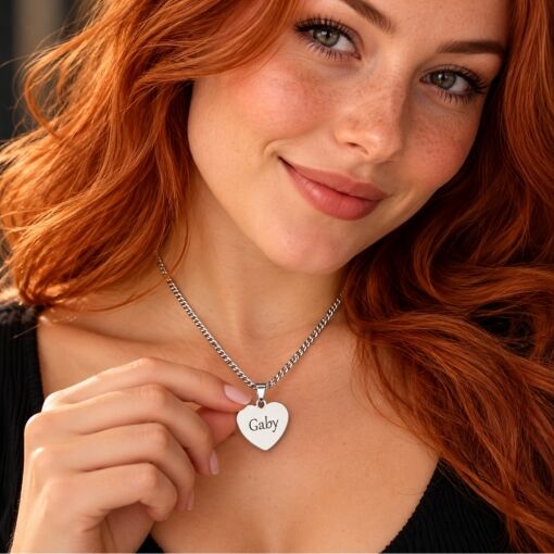 Damenkette Herz gravieren mit Namen oder Text Titanium Silberfarbe