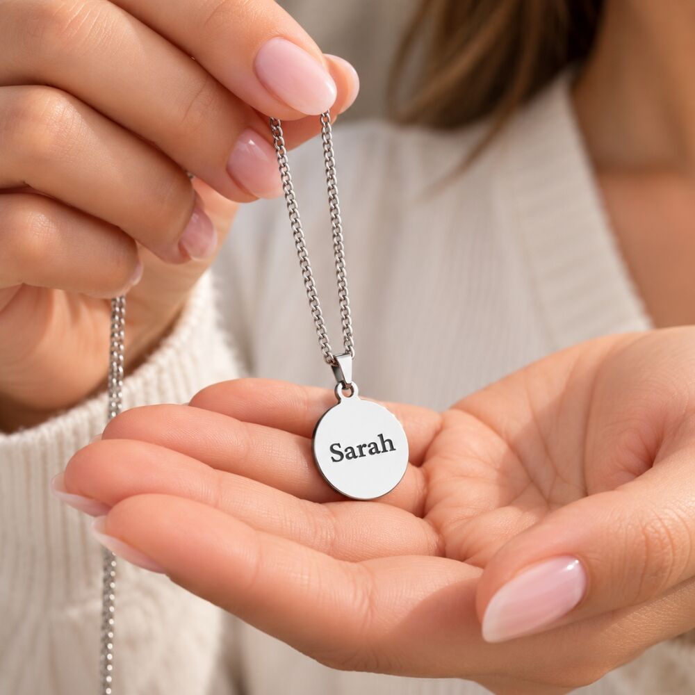 Kette mit Namen silberfarben graviert Silberanhänger Marke Sama24