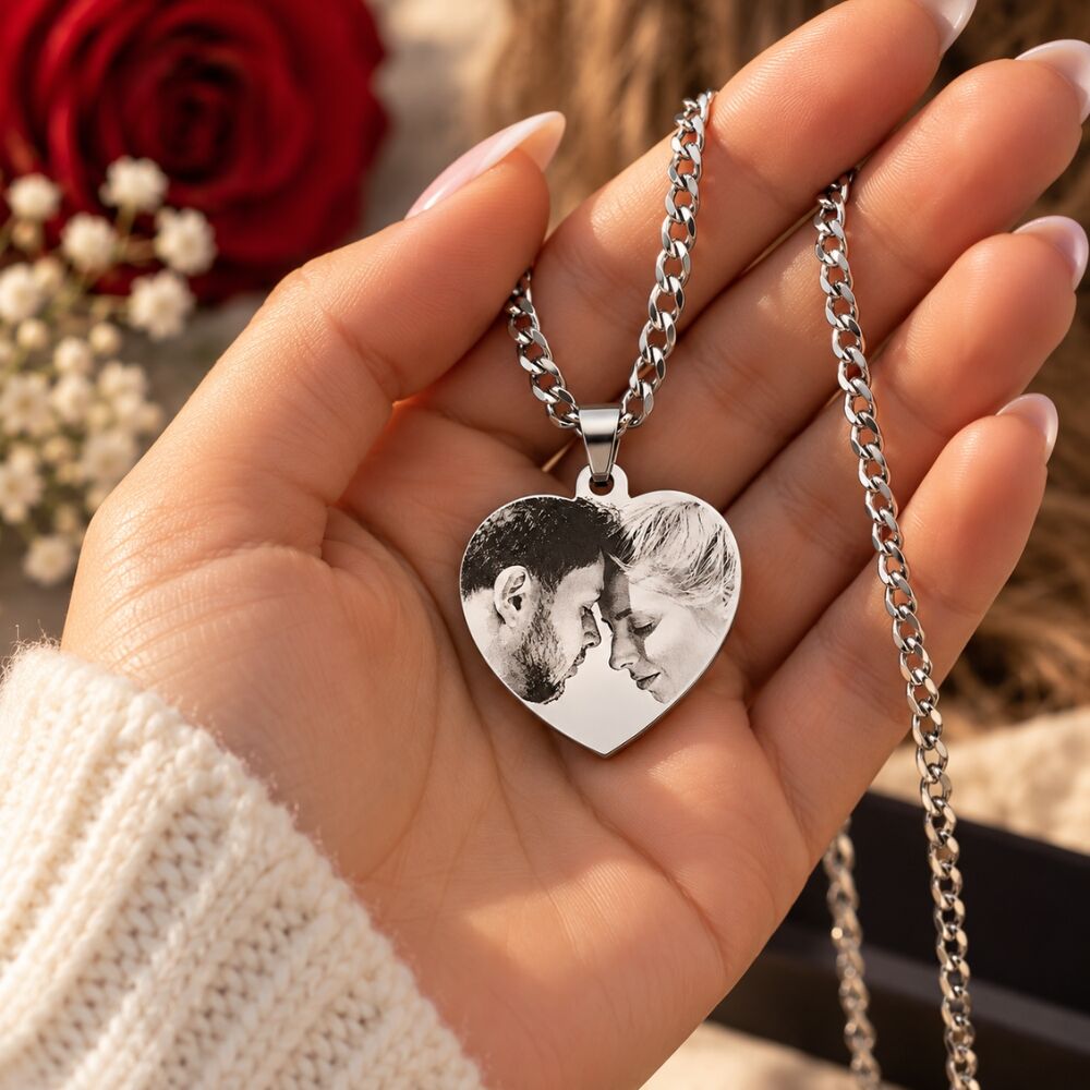 Foto ketting Fotoketting met hartje met graveerde foto zilver kleur