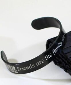 Slavenarmband heren Titanium met tekst zwart